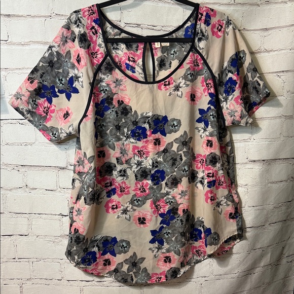 Japna Tops - Japna Multicolor Floral Blouse